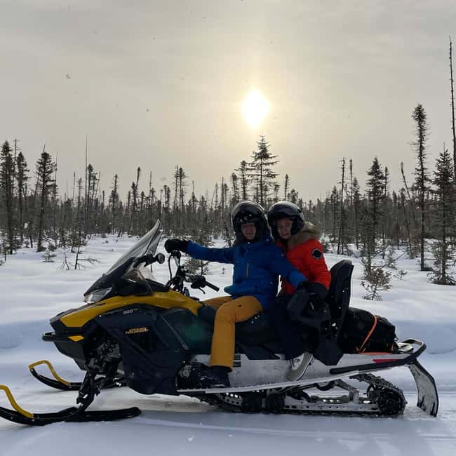 Laurentians: Snowmobile Guided Tour - Getting ready for the Expedition 900 ACE