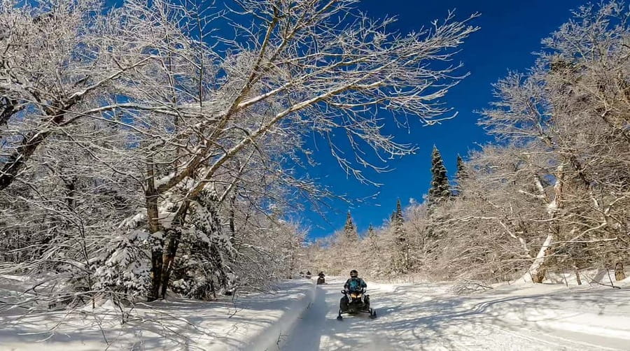 Laurentians: Snowmobile Guided Tour - Practical tips for a smoother outing