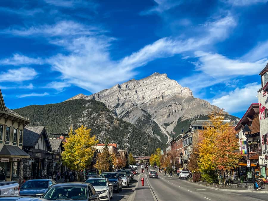 Louise,Moraine/Johnston Canyon,Emerald Lake, Banff/Gondola - Pickup from Calgary, Canmore, or Banff