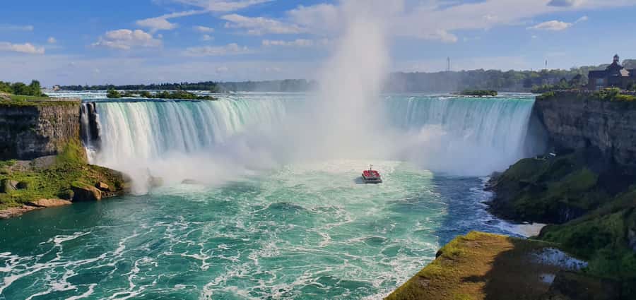 Luxury Day Trip: Niagara on the Lake, Wine & Falls - Price, food, and what the $182 covers