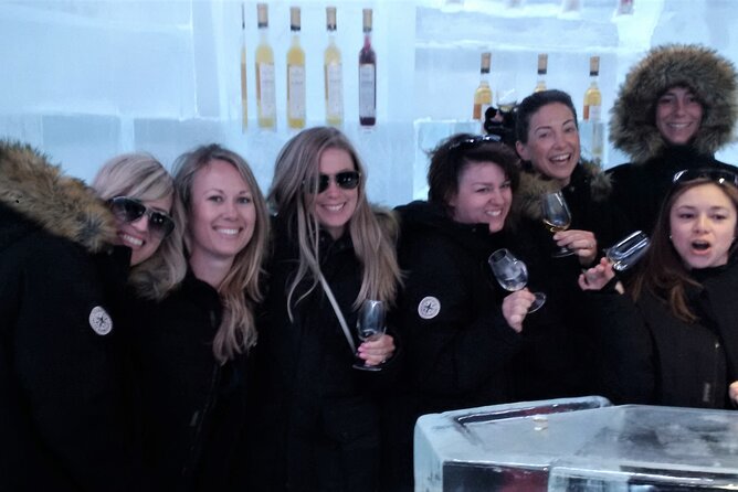 Luxury Wine Tours to Niagara On The Lake - Leaving Toronto at 9:30 am