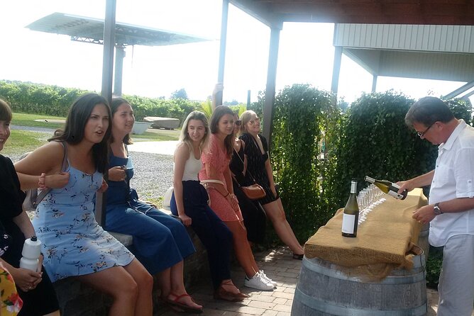 Luxury Wine Tours to Niagara On The Lake - The tasting format is flexible, not highly scripted