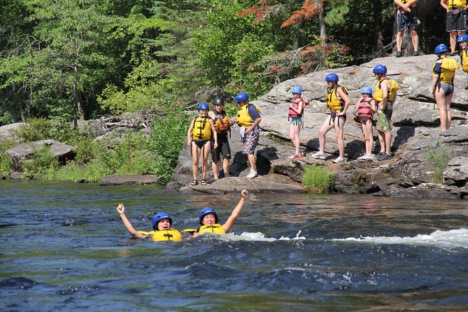 Madawaska River Family Rafting - Five kilometres of splashes and moving water