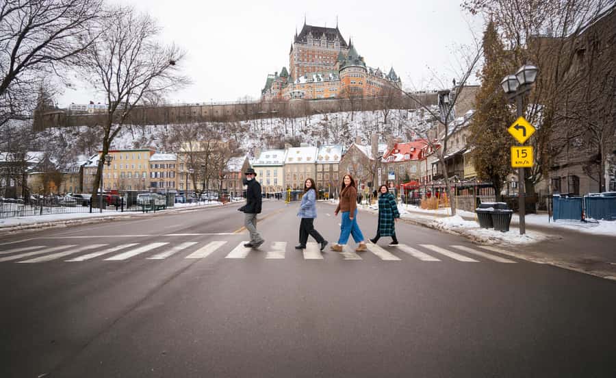 Magical memories in Quebec City with a local photographer - Natural photos instead of stiff portraits