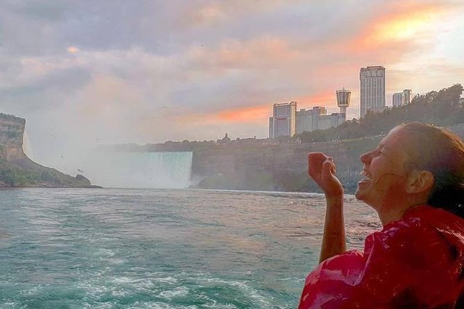 Mississauga: Niagara Falls Day Tour with Boat Cruise - Starting at 9:30 am near Toronto Pearson