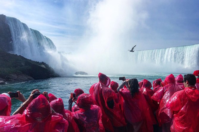 Mississauga: Niagara Falls Day Tour with Boat Cruise - How the guide affects the day