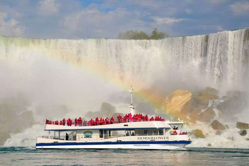 Mississauga: Niagara Falls Day Tours with Boat and Lunch - Why this day trip works from Mississauga