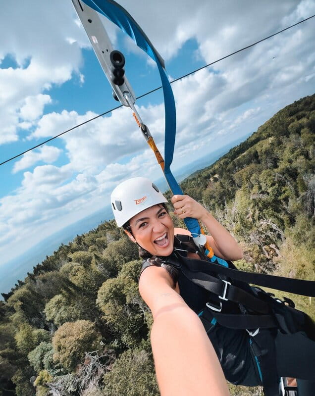 Mont Tremblant: Summit Zip-Lining Tour with 5 Zip Lines - Starting at Sommet des Neiges in the pedestrian village