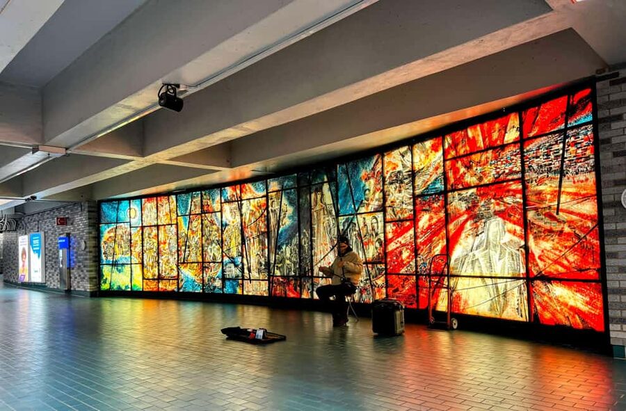 Montreal: 2-Hour Private Complete Hidden City Experience - Gare Centrale and Place Bonaventure