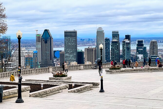 Montreal: 3-Hour Private Car Tour with Expert & Free Pick up - Why a private car is useful in Montreal