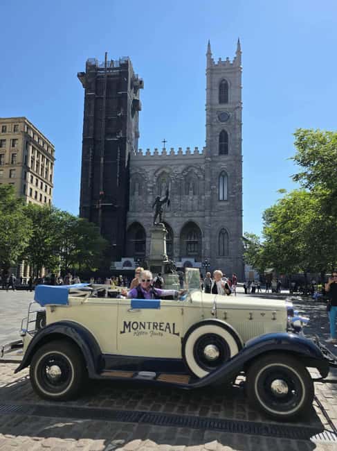 Montreal: An unforgettable guided tour in a vintage 1930s convertible car - Meeting Sonia at 119 Rue Saint-Jacques
