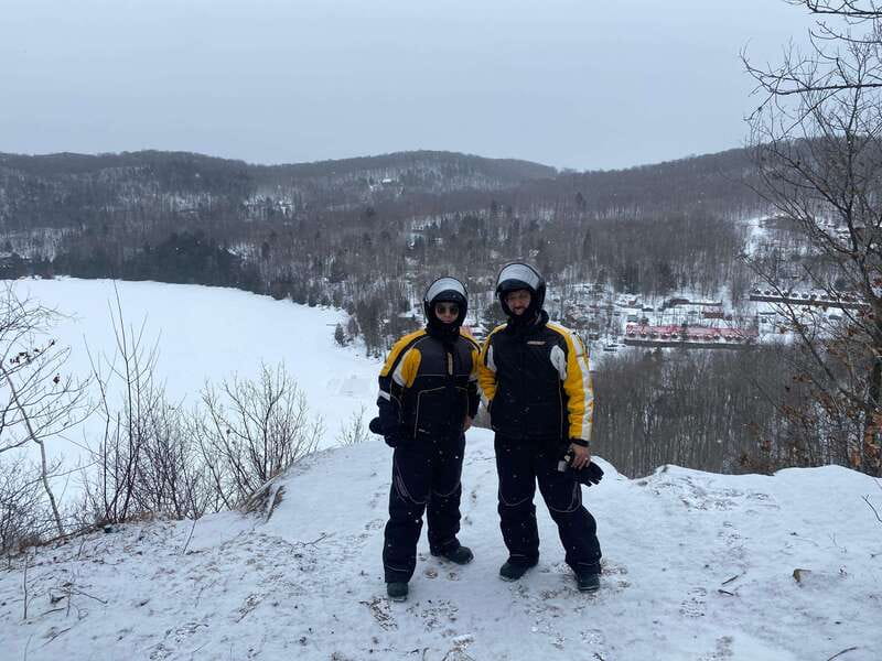 Montreal: Canadian Forest Guided Tour by Snowmobile - From Downtown Montreal to Saint-Hippolyte