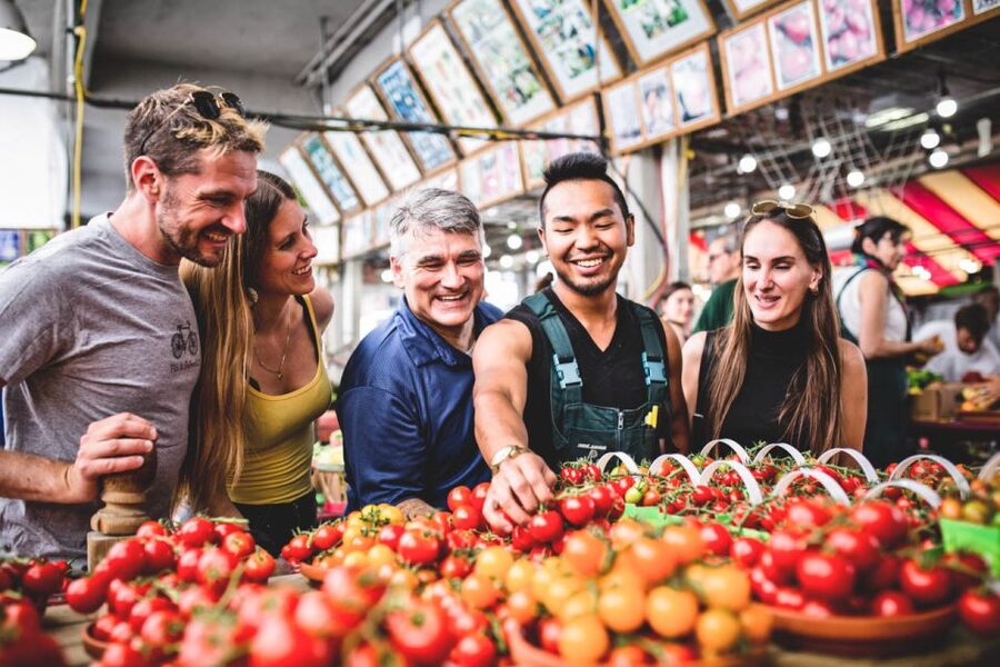 Montreal: Downtown and Old Montreal Highlights Bike Tour - Safety, bikes, and the small-group advantage