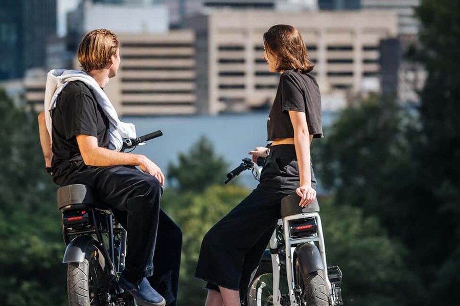 Montreal: E-Bike Sightseeing Tour - Key points at a glance