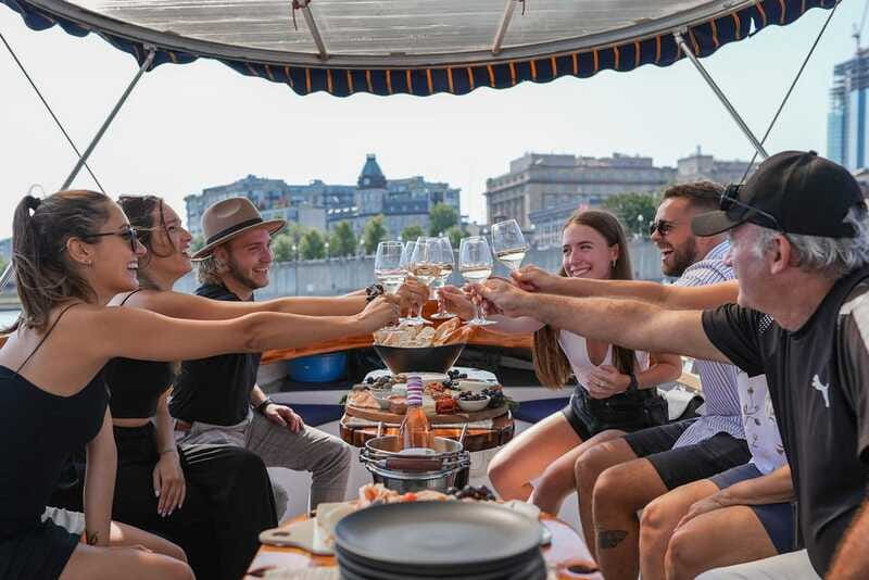 Montreal: Electric Boat Cruise with Onboard Drinks - Why the electric boat changes the experience