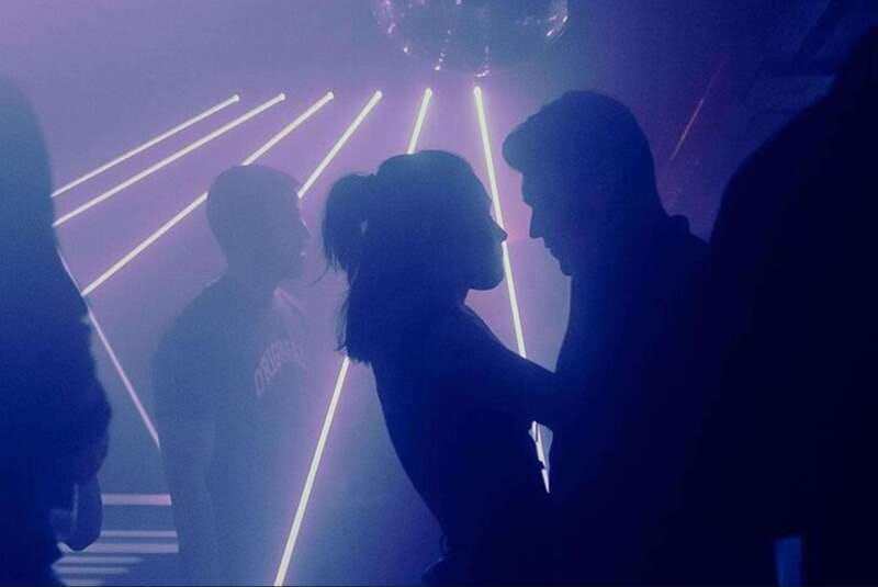 Montreal: Guided Crawl of the City's Speakeasies & Clubs - Electronic music in the middle of the evening
