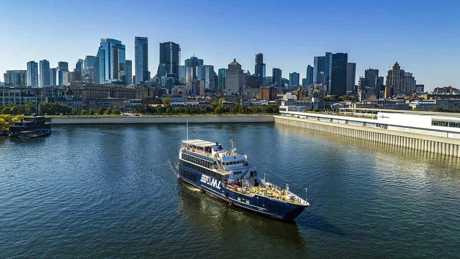 Montréal: Guided Sightseeing River Cruise - The Old Port and Clock Tower from the water