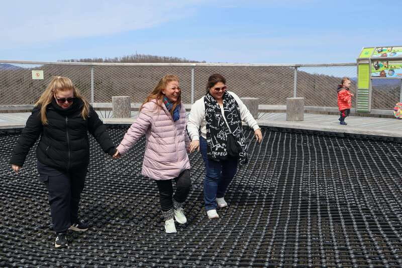 Montreal: Guided tour of the Laurentides Mont Tremblant - Leaving Montreal for the Laurentians