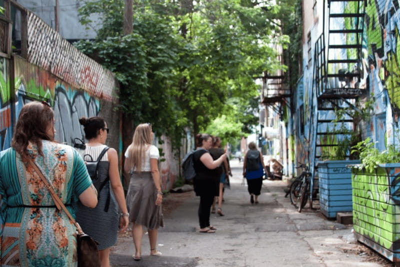 Montreal: Guided Walking Tour of Montreal's Murals - Weather, walking, and who should book