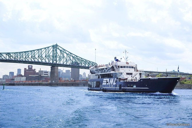 Montreal History Guided Sightseeing Cruise - Food, drinks, and the 4 p.m. happy hour