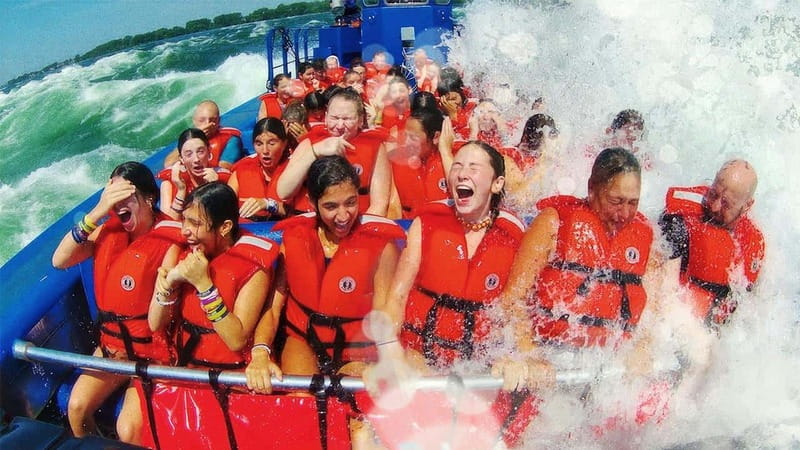 Montreal: Jet Boating on the Lachine Rapids - Picking between three very different boat rides