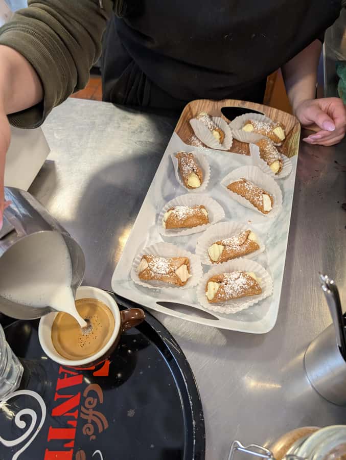 Montreal: Mile End Food Tour with 7 Local Favorites Tastings - The best parts of the Mile End food walk