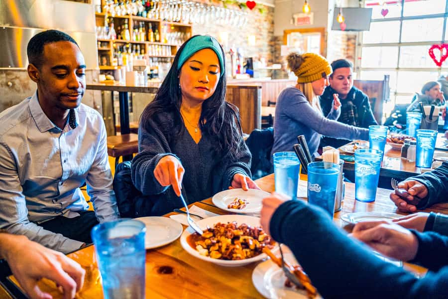 Montreal: Mile End Food Tour with 7 Local Favorites Tastings - Why Mile End is the right place for a food tour