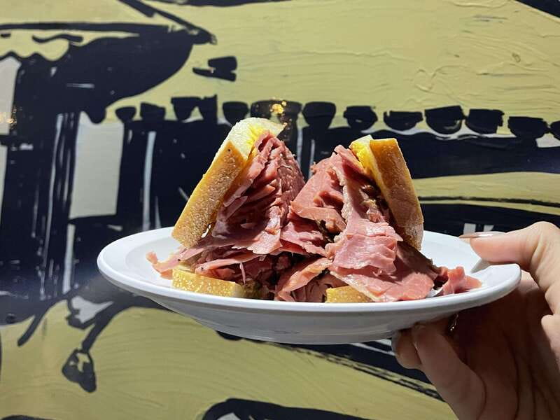 Montréal: Mile End Foodie Tour with Tasting - Key points to know before booking