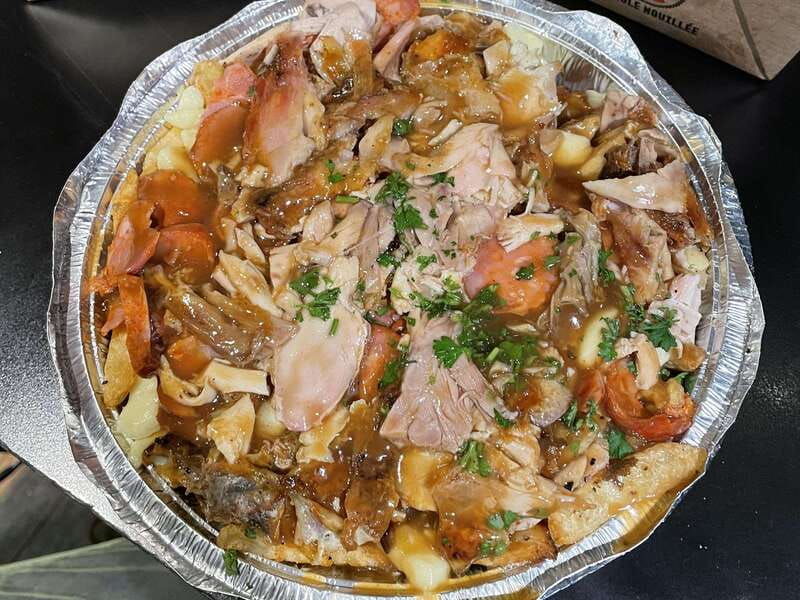 Montréal: Mile End Foodie Tour with Tasting - Guides who make the route feel personal