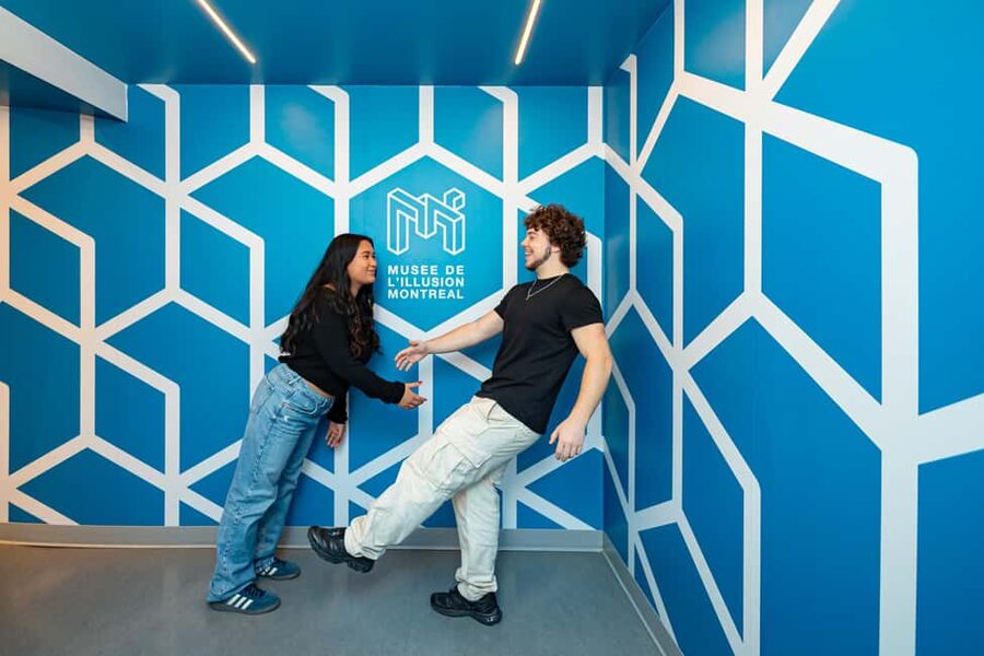 Montreal: Museum of Illusions Entry Ticket - Who will enjoy this most