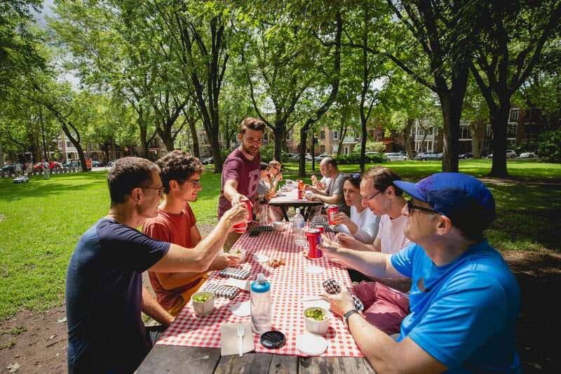 Montreal: Non Touristy Pink Bike Tour - Parks, street art, and the city between attractions