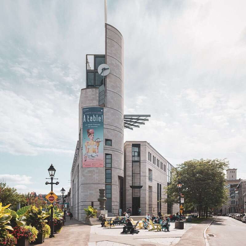 Montreal: Old Montreal Guided Walking Tour - Place d’Armes and the beginnings of Montreal