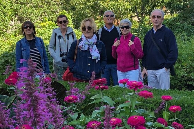 Montreal : Old Montreal Walking Tour With A Guide - Starting Near Le Westin Montréal