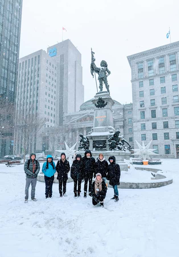 Montreal: Old Montreal Wintertime Express Walking Tour - Starting at Place d’Armes