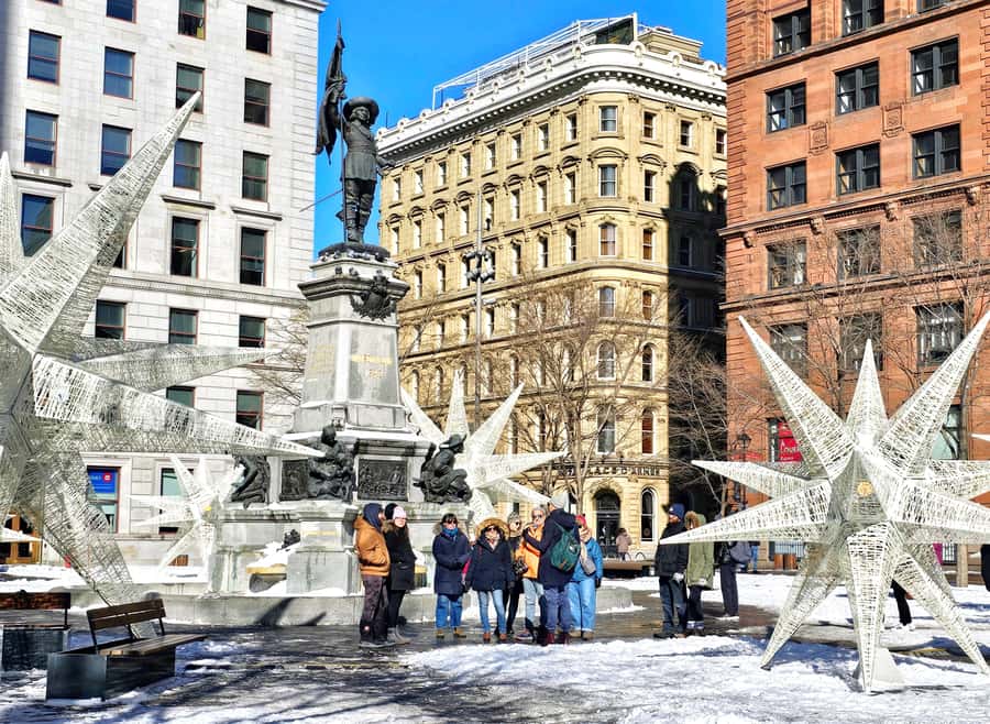 Montreal: Old Montreal Wintertime Express Walking Tour - Notre-Dame Basilica and Old Montréal’s visual appeal