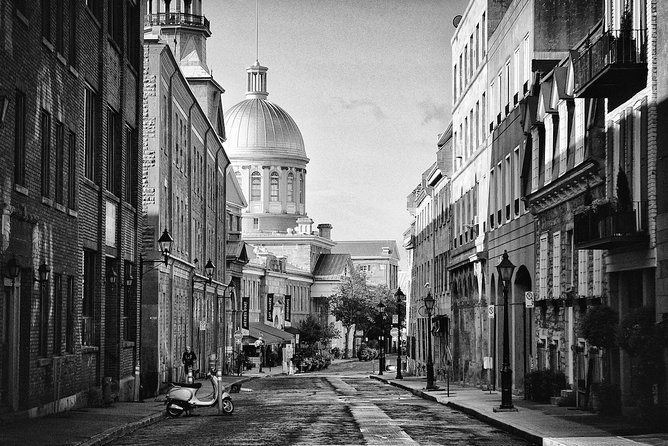 Montreal Private Photo Tours with Pro Photographer - Weather, timing, and what to bring