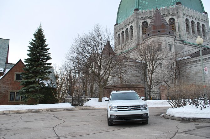 Montreal Private Vehicle City Tour - Mount Royal and the Kondiaronk lookout