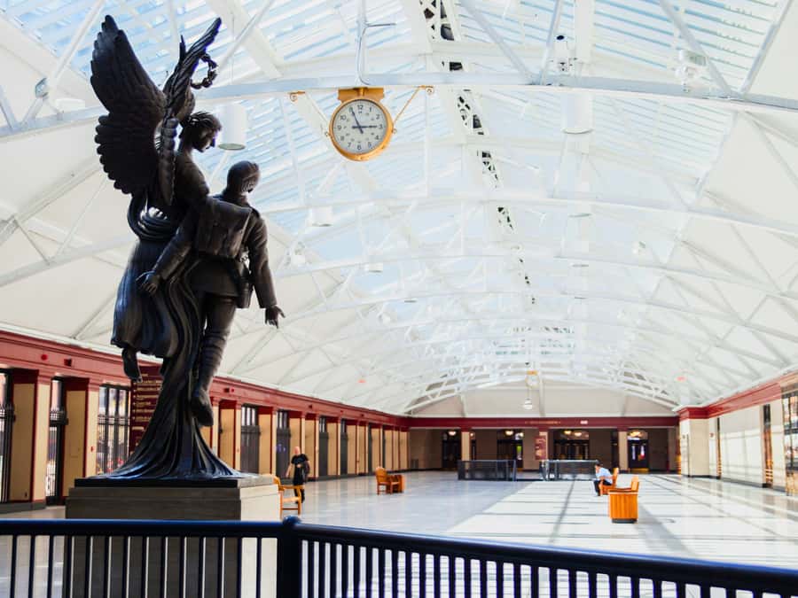Montreal: Private Walking Tour of Downtown & Underground - Key points about Montreal’s downtown and RÉSO tour