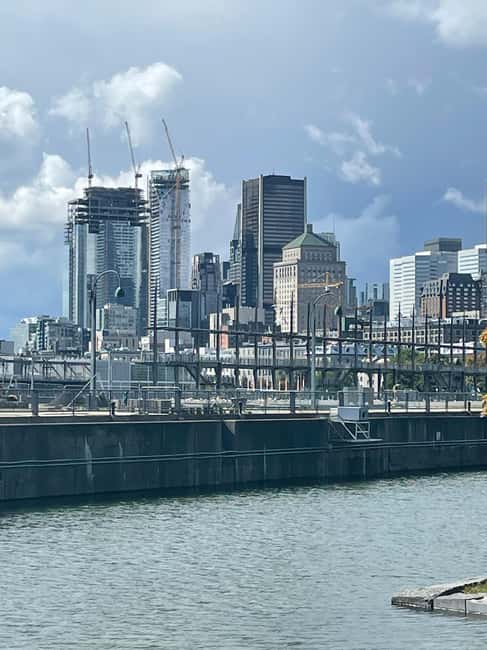 Montreal: Private Walking Tour with a Local - Street art, courtyards, and less obvious stops