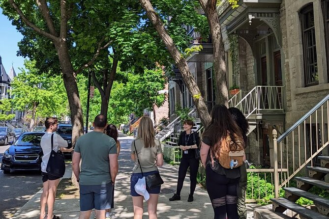 Montreal's Plateau Mont-Royal and Mile End Tour by MTL Detours - Food stories with nata and Montreal bagels