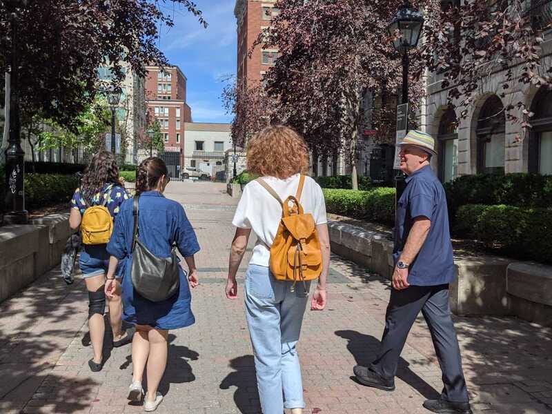 Montréal: The Original Old Montréal Walking Tour - Meeting the guide at Place d’Youville