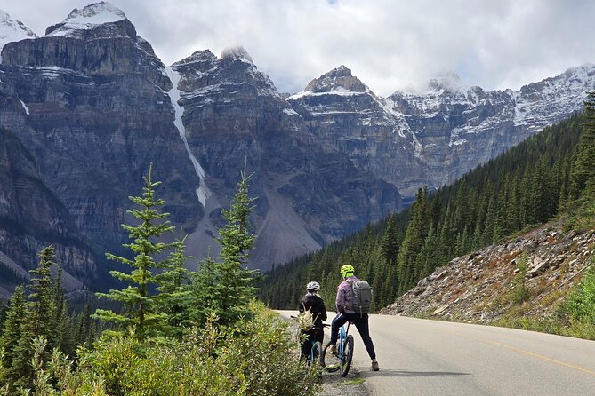 Moraine Lake and Lake Louise Half Day Tour - Who should book this half-day tour?