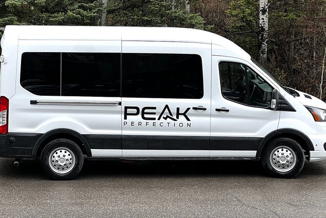 Moraine Lake and Lake Louise Private Premium Day Tour - The Drive Through Banff National Park