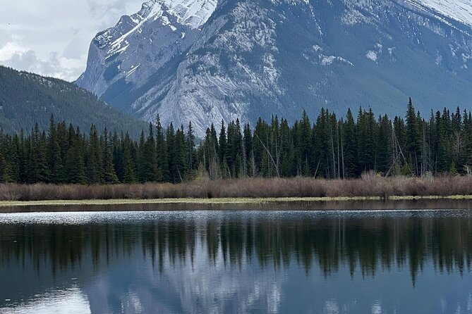 Moraine Lake Lake Louise Emerald Lake Banff Town & Natural Bridge - Should you book it?