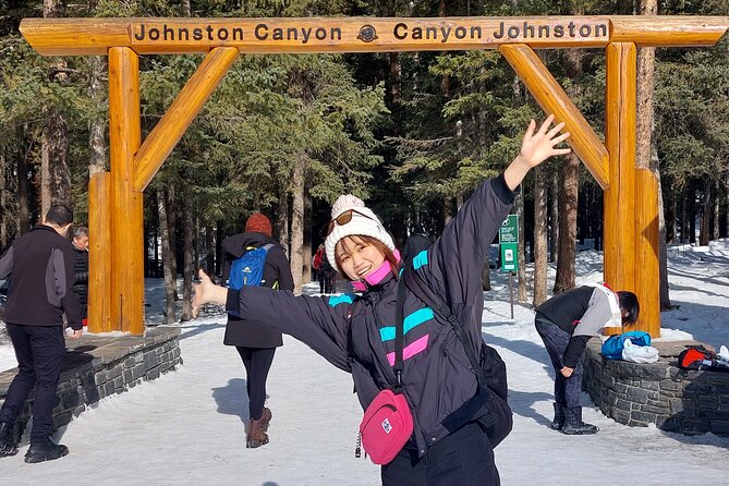 Moraine Lake, Lake Louise, Emerald Lake, Marble Canyon,Banff tour - Natural Bridge and Emerald Lake in the cooler months
