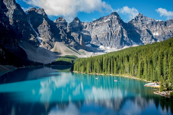 Moraine Lake & Lake Louise Private Day Tour with Banff Explorer - The Minnewanka Loop and Lake Johnson