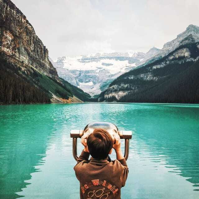 Moraine Lake: Lake Louise & Yoho & Moraine Lake Day Tour - Winter adds a short snowshoe activity