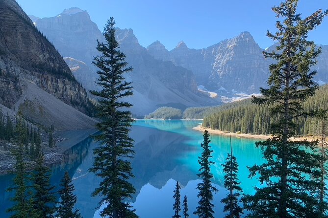 Moraine Lake Sunrise/Daytime Private Tour with Lake Louise option - Why a private Moraine Lake visit matters