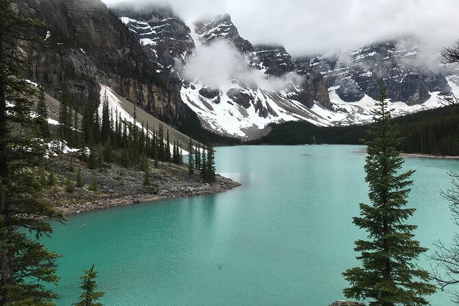 Moraine Lake Sunrise/Daytime Private Tour with Lake Louise option - Adding Lake Louise for a full mountain-lake day