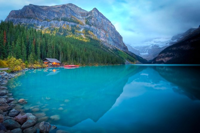 Mountain Lakes and Waterfalls - roundtrip from Banff - Why this full-day route works